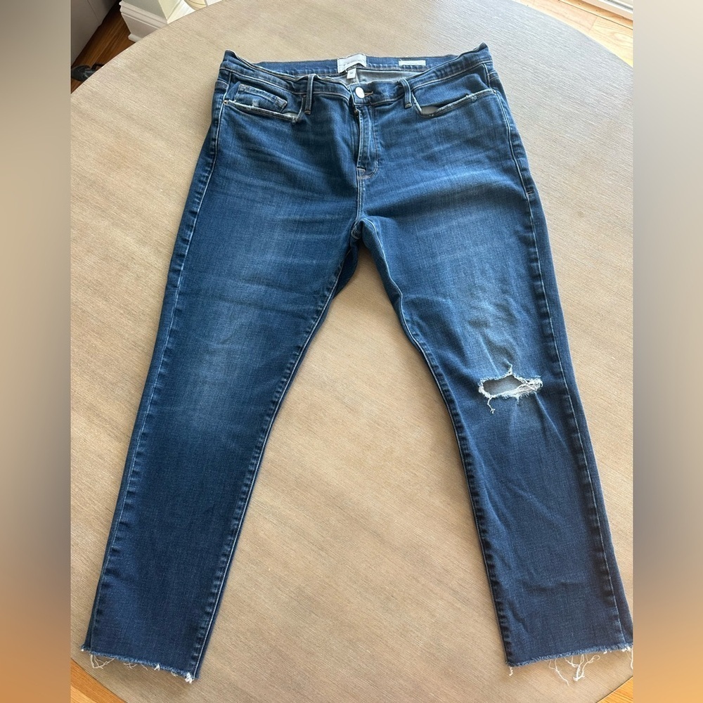 Frame Le garçon  Distressed Women's Jeans 32